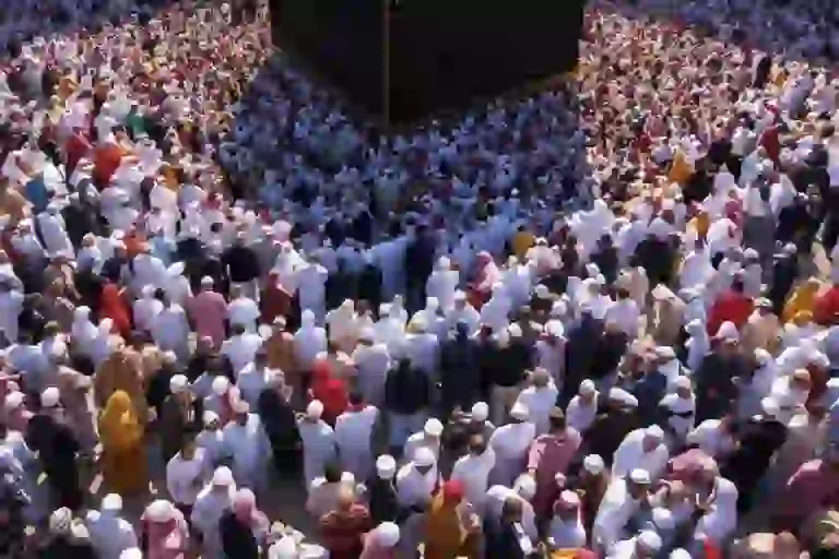 Jamaah haji dan umroh sebagai ilustrasi layanan vaksin umroh DokterHub